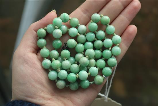 A jade coloured necklace